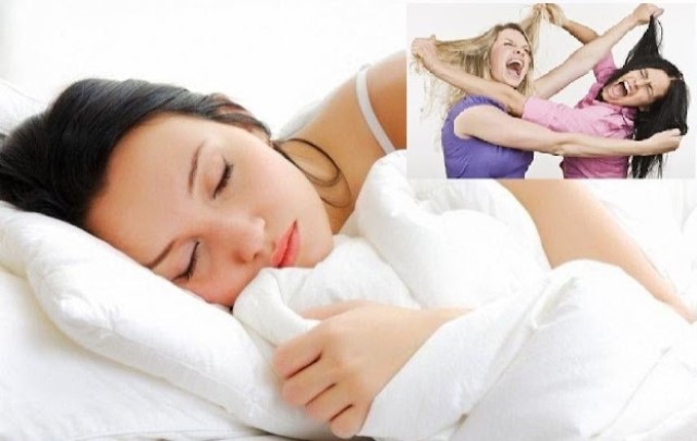 Mơ thấy đánh nhau với người lạ thì đánh con gì?