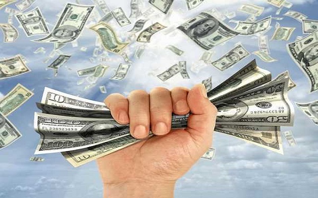 Giải mã giấc mơ được cho tiền