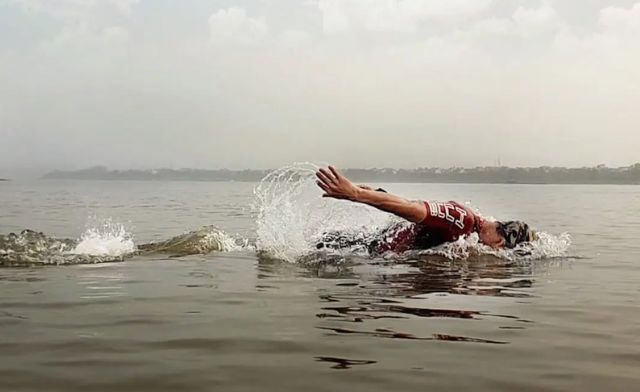 Giải mã chi tiết ý nghĩa giấc mơ thấy đi bơi ở sông điềm gì?