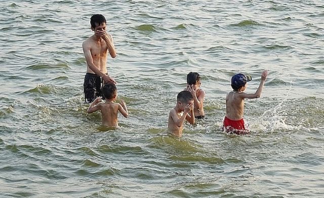 Mỗi giấc chiêm bao thấy đi bơi ở sông đều mang ý nghĩa khác nhau Mỗi giấc chiêm bao thấy đi bơi ở sông đều mang ý nghĩa khác nhau