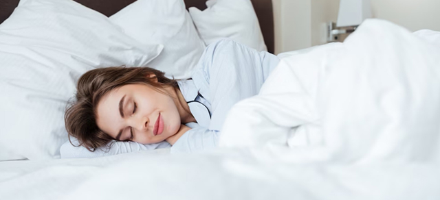 Ngủ mơ thấy bạn cũ lâu ngày không gặp mang lại điềm báo sâu sắc