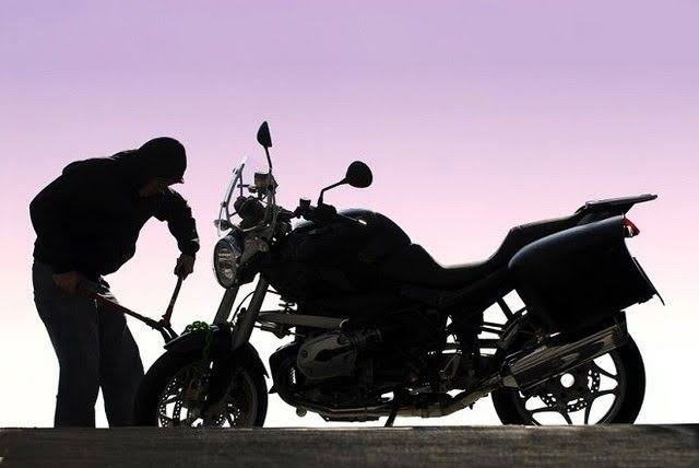 Nằm mơ đi xe máy bị hỏng giữa đường báo hiệu sắp gặp một vài trở ngại